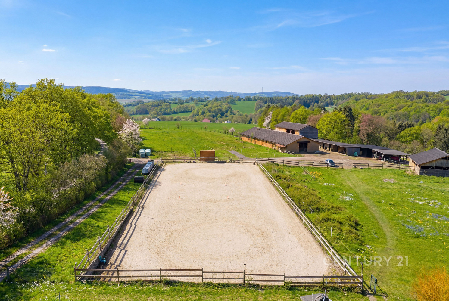 Prodej chaty/chalupy 1 100 m² s pozemkem 91 674 m² – fotografie 3