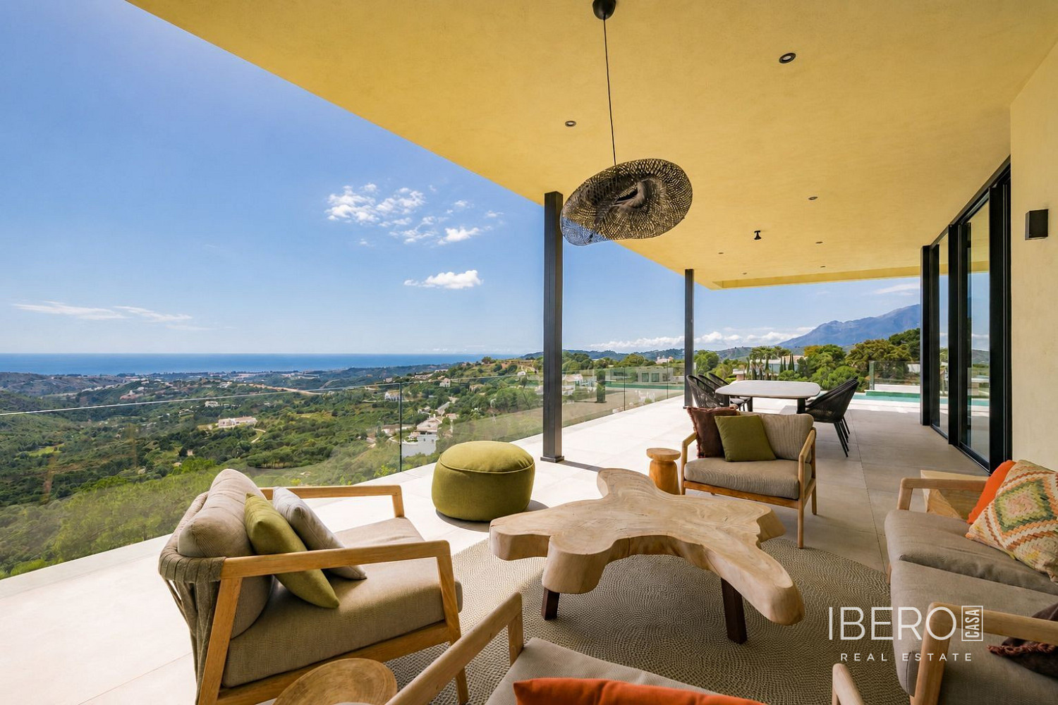Prodej domu 460 m² s pozemkem 2 681 m²