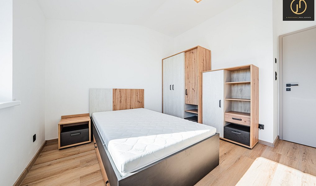 Prodej domu 120 m² s pozemkem 506 m², Kamenné Žehrovice – náhled fotky 24