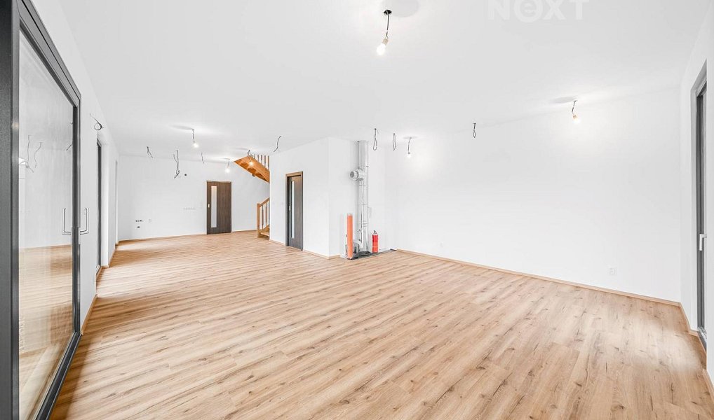Prodej domu 214 m² s pozemkem 1 127 m², Březová – náhled fotky 9