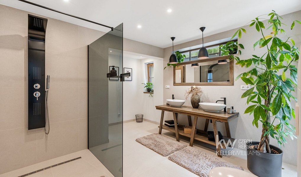 Prodej domu 180 m² s pozemkem 923 m², Račice – náhled fotky 10