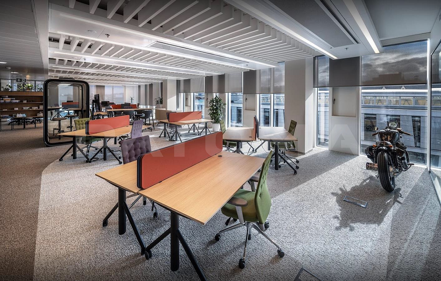Pronájem kanceláře 602 m² – fotografie 2