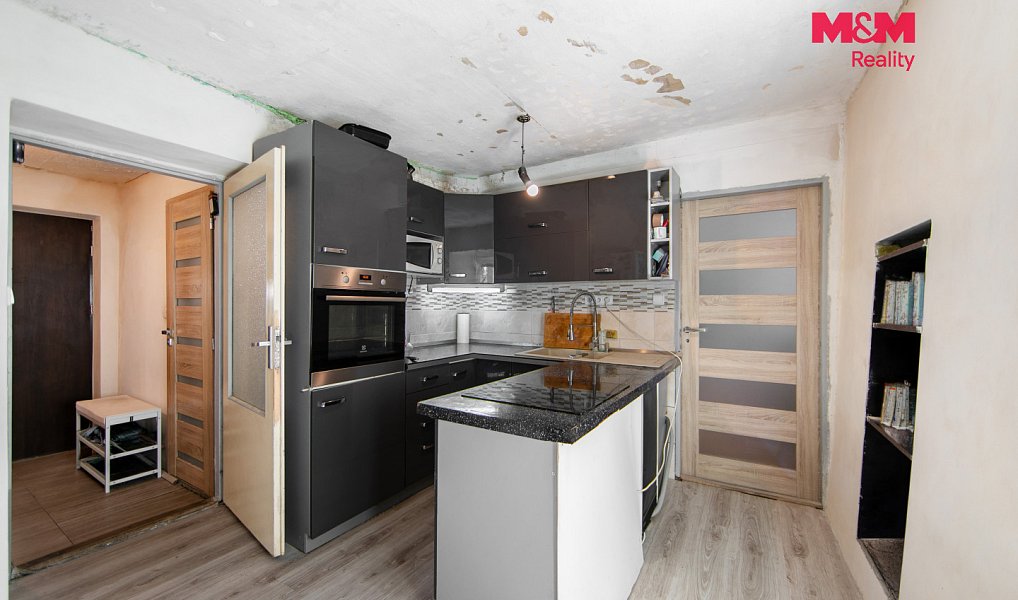 Prodej domu 163 m² s pozemkem 589 m², Spálené Poříčí – náhled fotky 2