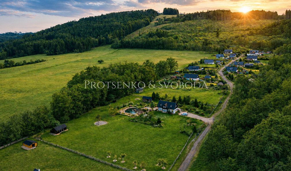 Prodej domu 230 m² s pozemkem 4 310 m², Horní Brusnice – náhled fotky 30
