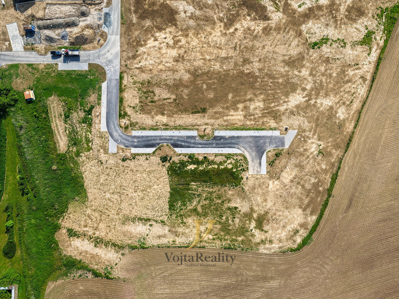 Prodej stavebního pozemku 752 m² – fotografie 2