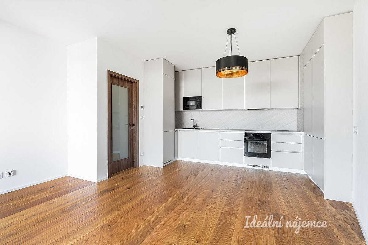Pronájem bytu 2+kk 50 m²