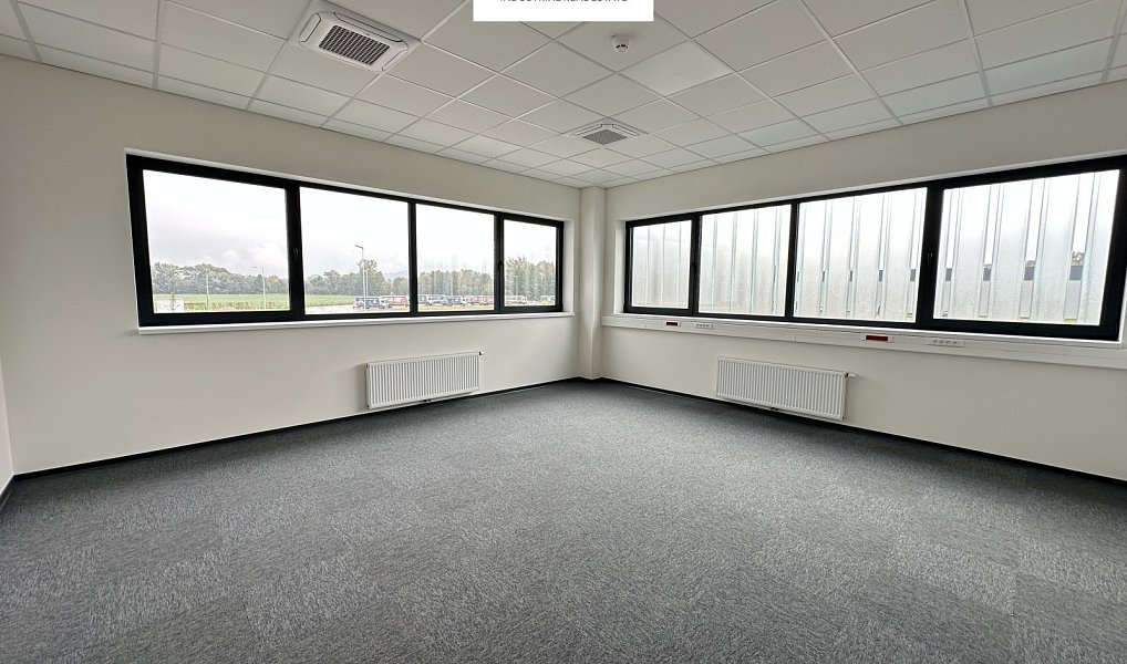 Pronájem výrobních prostor 6 000 m², Dobrovíz – náhled fotky 14