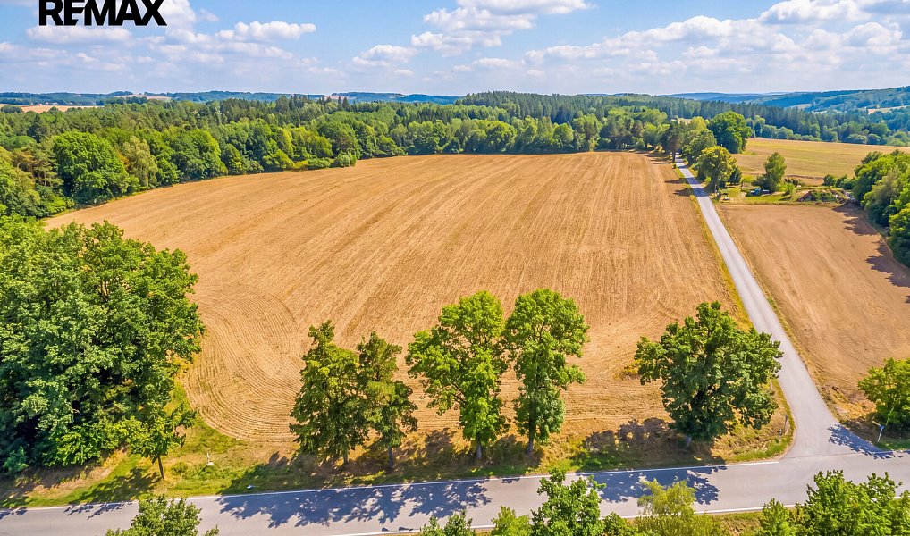 Prodej stavebního pozemku 4 011 m², Chrášťany – náhled fotky 7