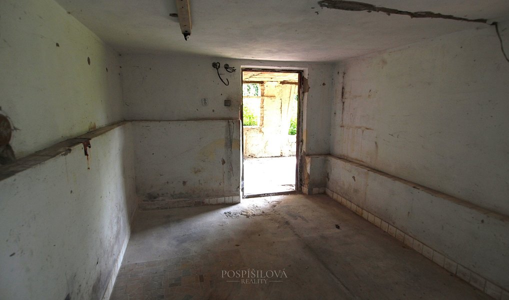 Prodej stavebního pozemku 898 m², Krhanice – náhled fotky 10