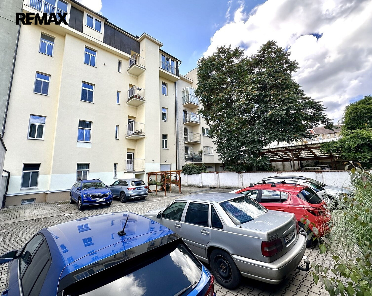 Prodej nájemního domu, činžáku 736 m² – fotografie 5