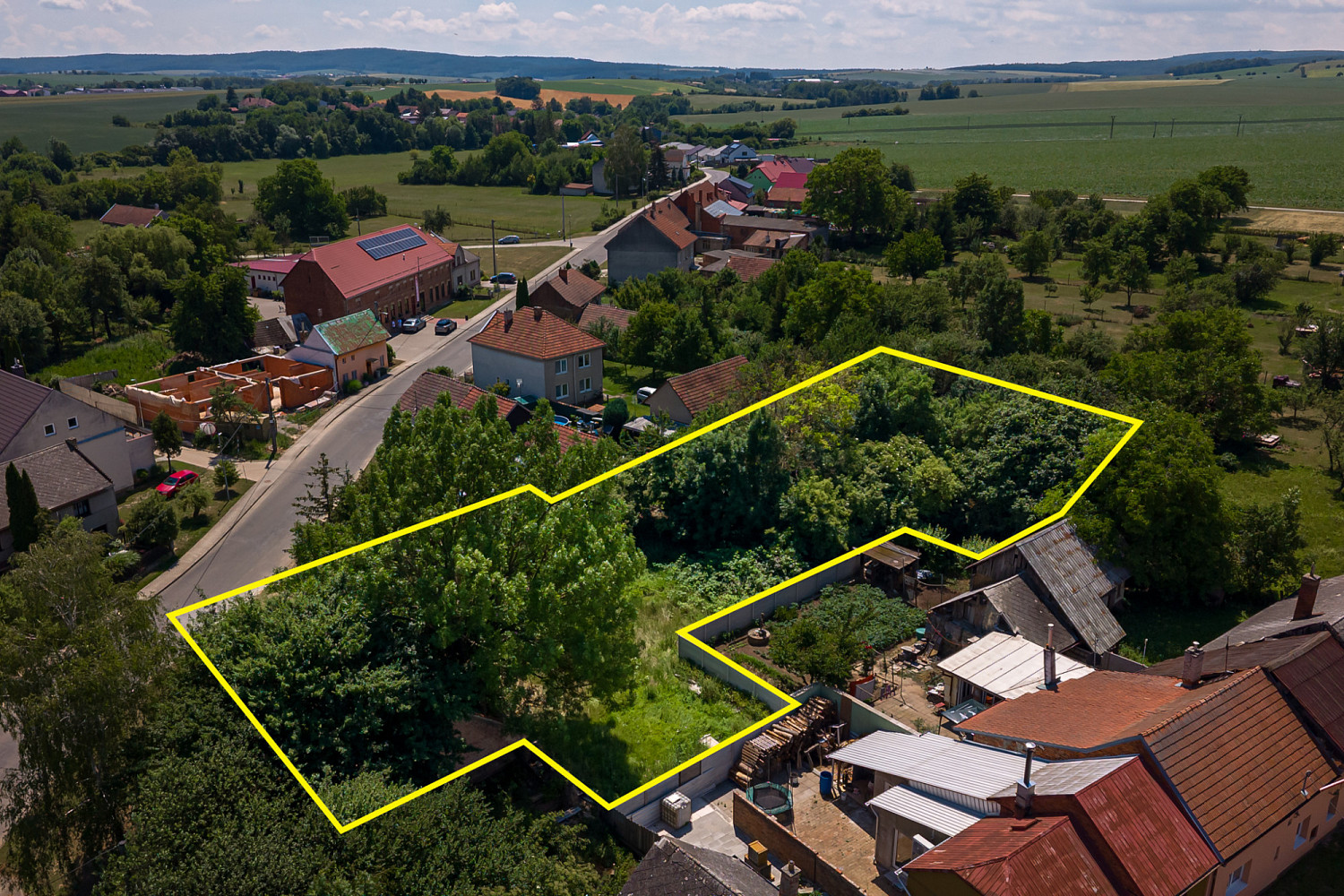 Prodej stavebního pozemku 2 463 m² – další