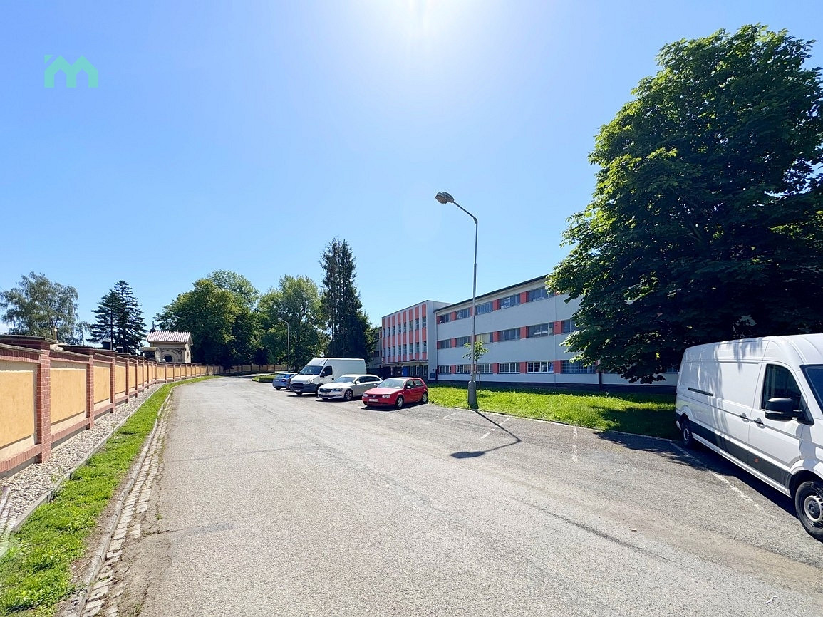 Pronájem garáže, plocha 17m/2, ulice gen. rakovčíka 3044, přerov