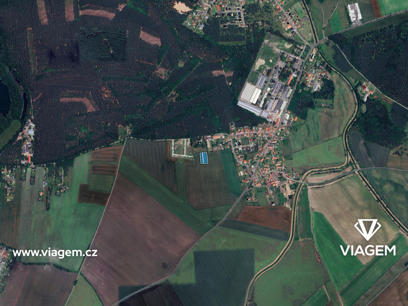 Prodej stavebního pozemku 751 m² – fotografie 3