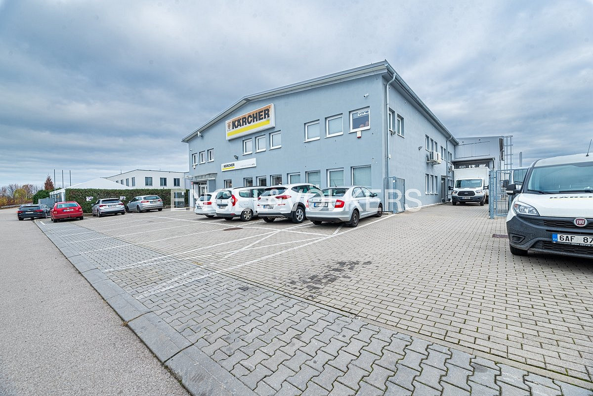 Pronájem kanceláře 123 m²
