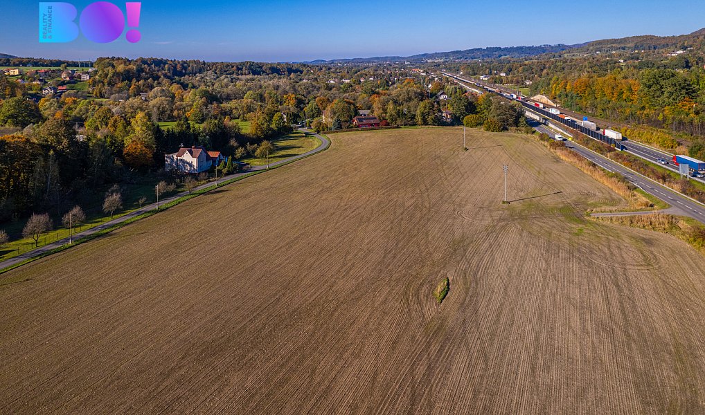 Prodej komerčního pozemku 1 000 m², Návsí – náhled fotky 3