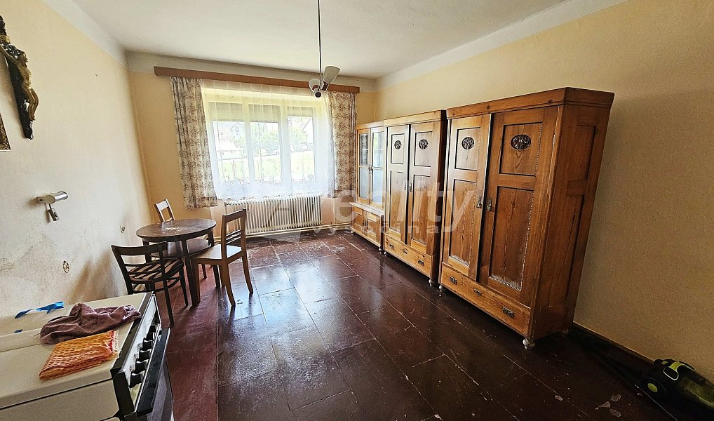 Prodej domu 310 m² s pozemkem 2 061 m², Kamenice – náhled fotky 13