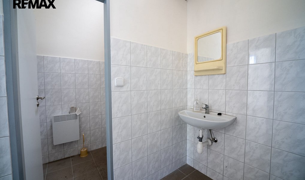 Pronájem výrobních prostor 1 335 m², Kateřinice – náhled fotky 14