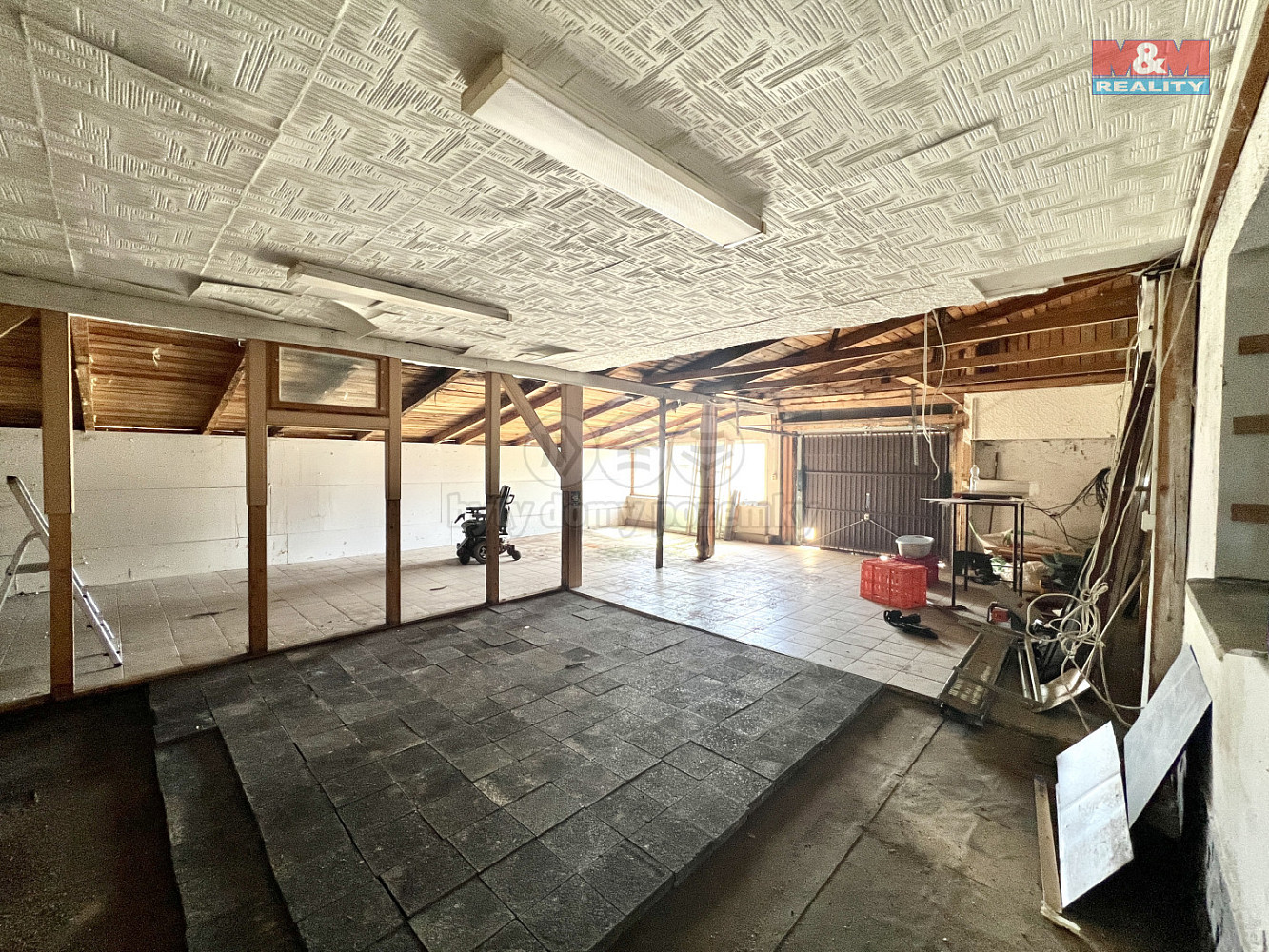 Prodej obchodních prostor 300 m² – fotografie 3