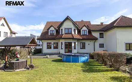 Prodej domu 302 m² s pozemkem 1 176 m², Ratiboř, okres Vsetín