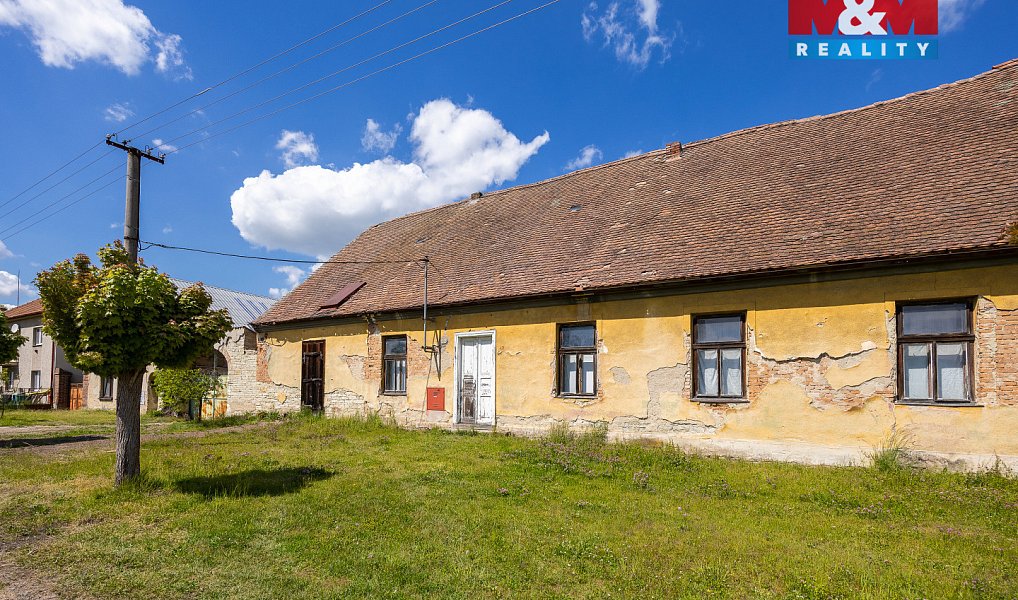 Prodej domu 330 m² s pozemkem 43 267 m², Moravany – náhled fotky 3