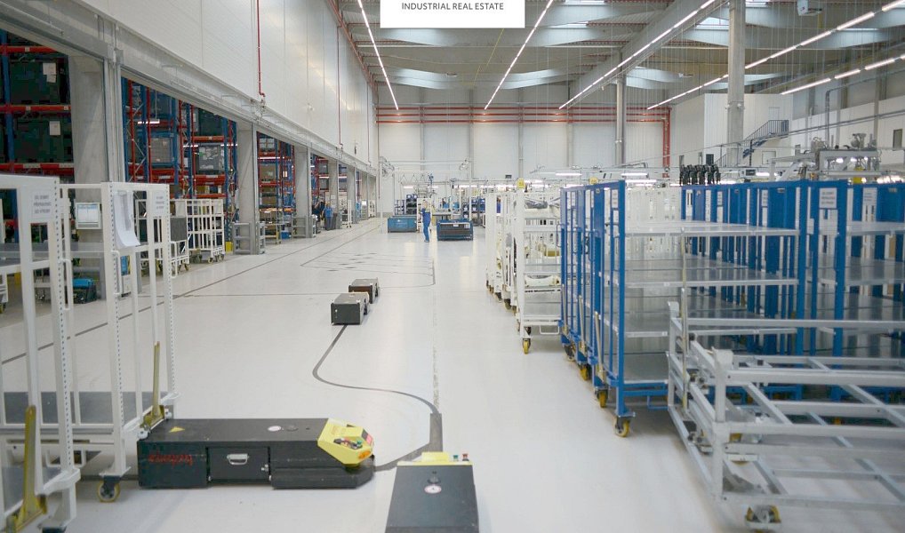 Pronájem výrobních prostor 3 553 m², Solnice – náhled fotky 9