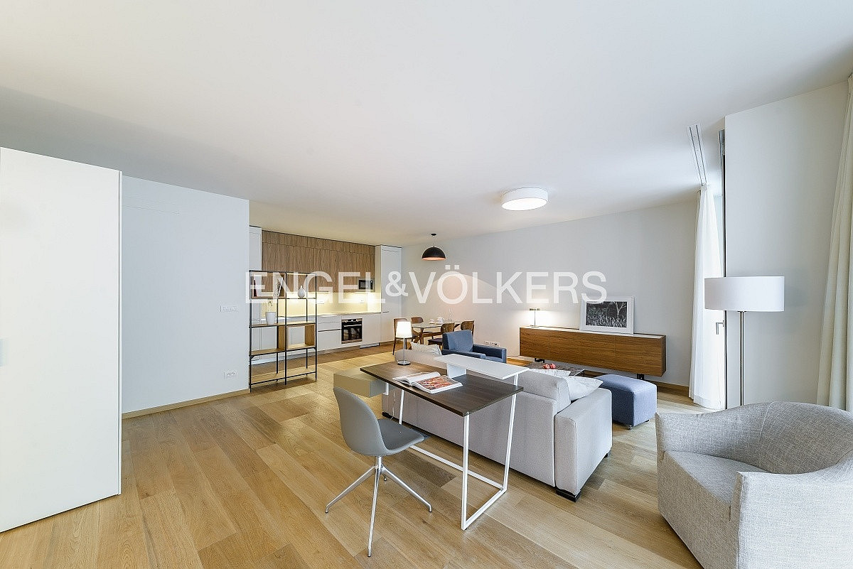 Pronájem bytu 1+kk 66 m² — photo 2