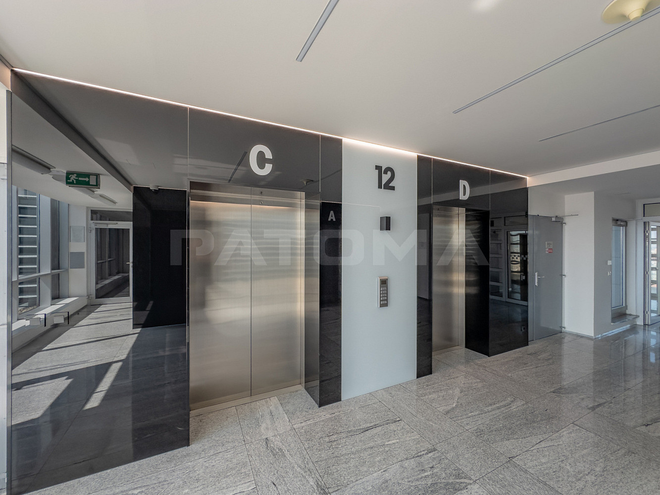 Pronájem kanceláře 320 m² – fotografie 2