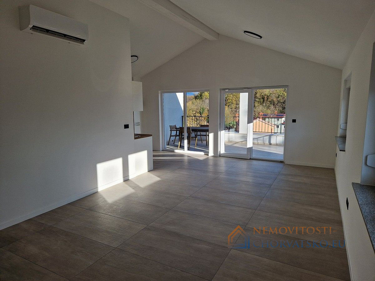 Pronájem domu 390 m² s pozemkem 784 m² - Ansicht 5