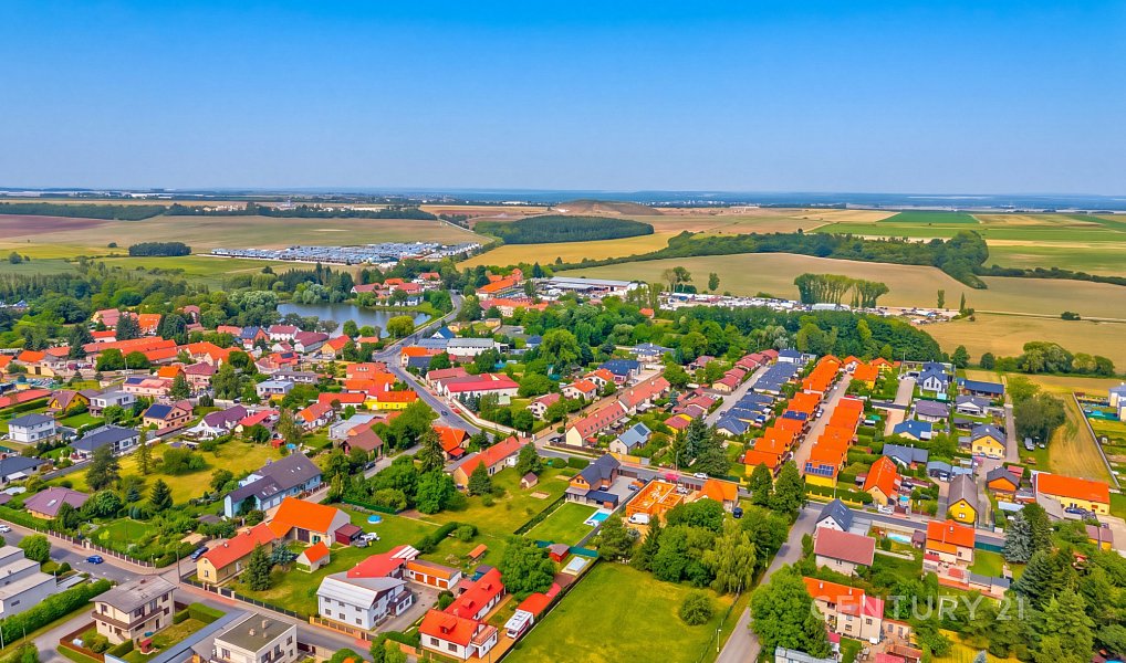 Prodej domu 189 m² s pozemkem 1 054 m², Horoušany – náhled fotky 24