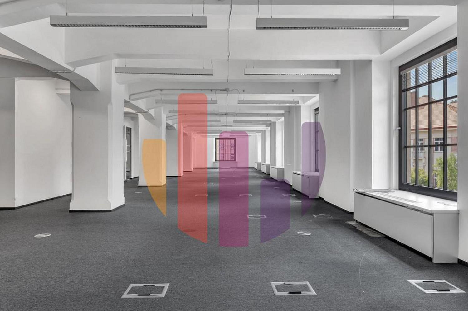 Pronájem kanceláře 231 m² — photo 3