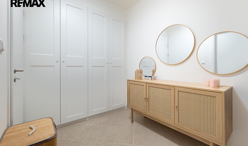 Prodej bytu 2+kk 37 m², Praha – náhled fotky 9