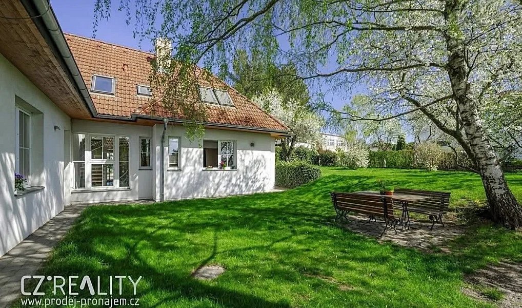 Prodej domu 300 m² s pozemkem 1 300 m², Praha – náhled fotky 6