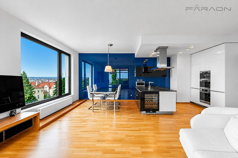 Pronájem bytu 3+kk 146 m² – fotografie 4