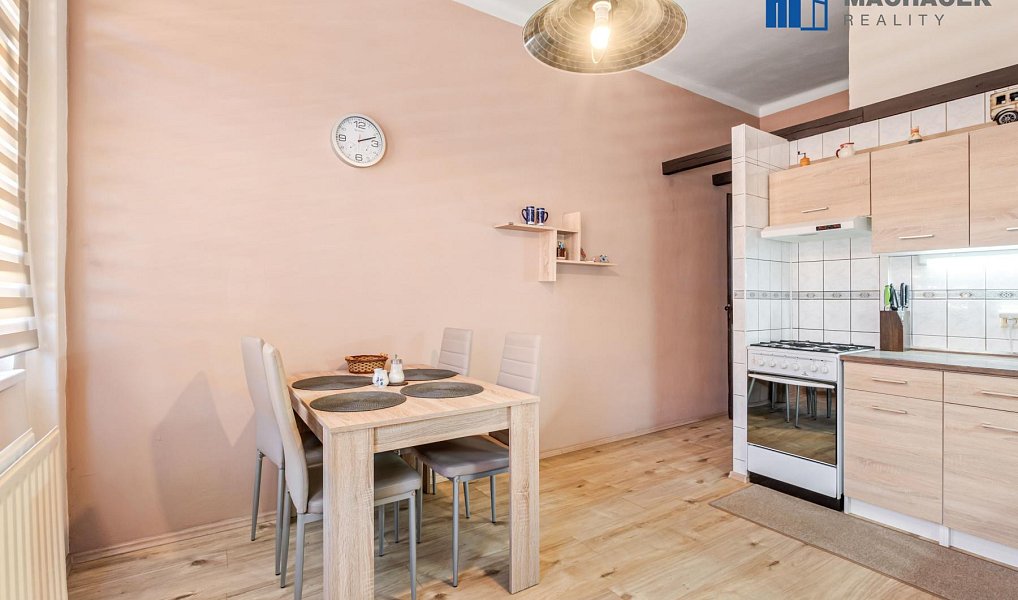 Prodej domu 287 m² s pozemkem 338 m², Duchcov – náhled fotky 25
