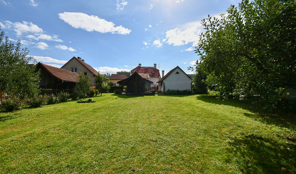 Prodej domu 190 m² s pozemkem 1 222 m², Slavičín – náhled fotky 2