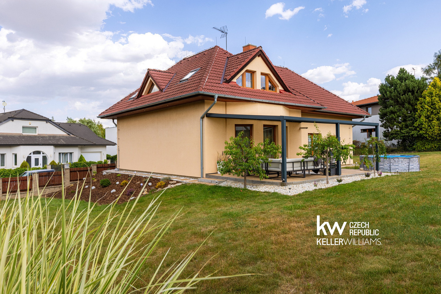 Prodej domu 203 m² s pozemkem 1 141 m² – fotografie 4