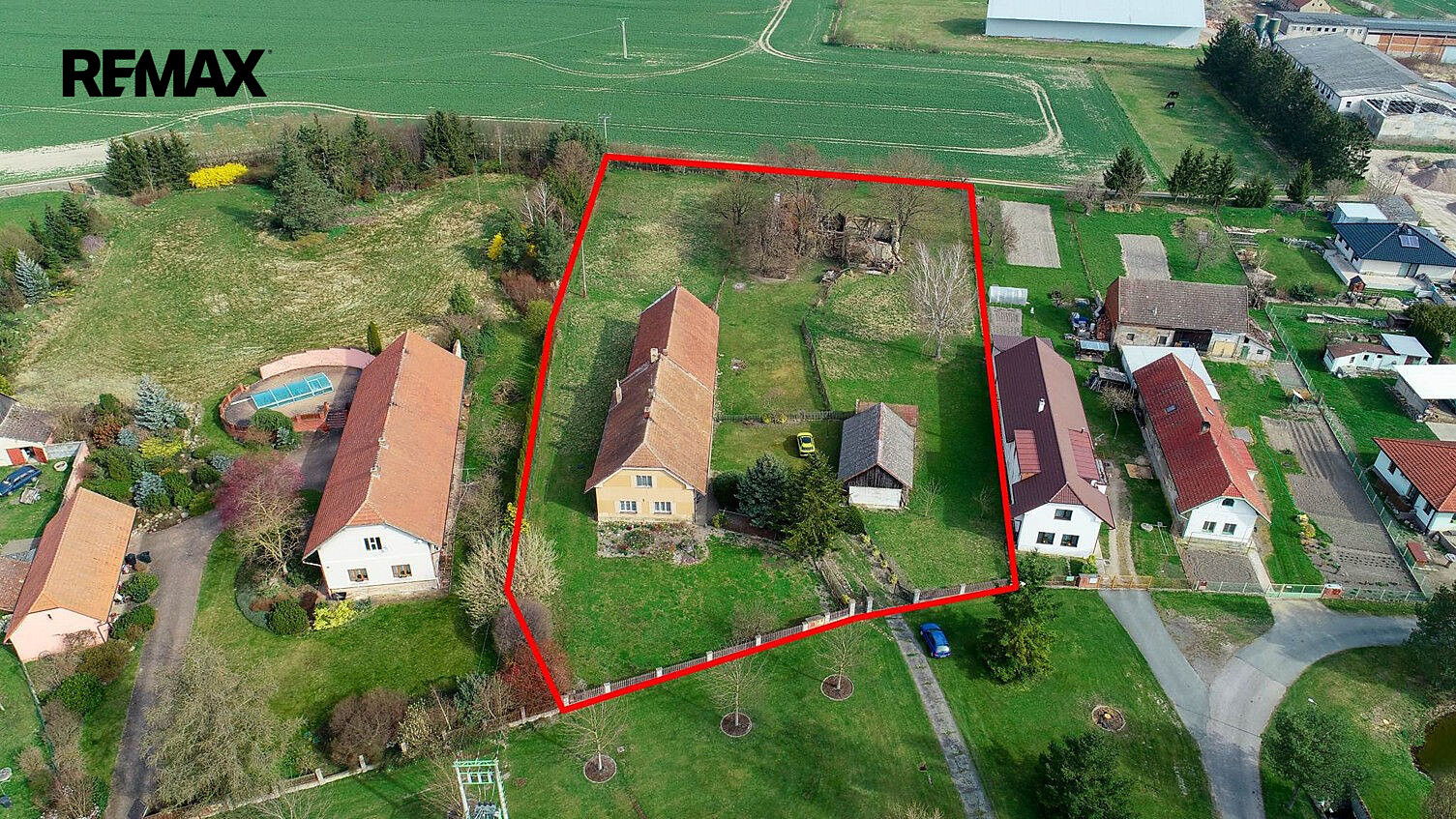 Prodej domu 405 m² s pozemkem 2 574 m² – fotografie 3