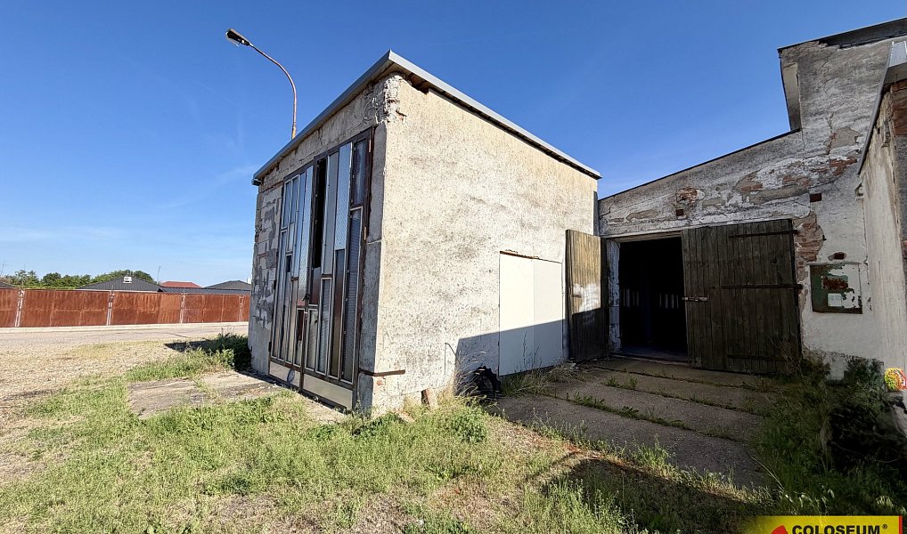 Pronájem skladovacích prostor 330 m², Chvalovice – náhled fotky 5