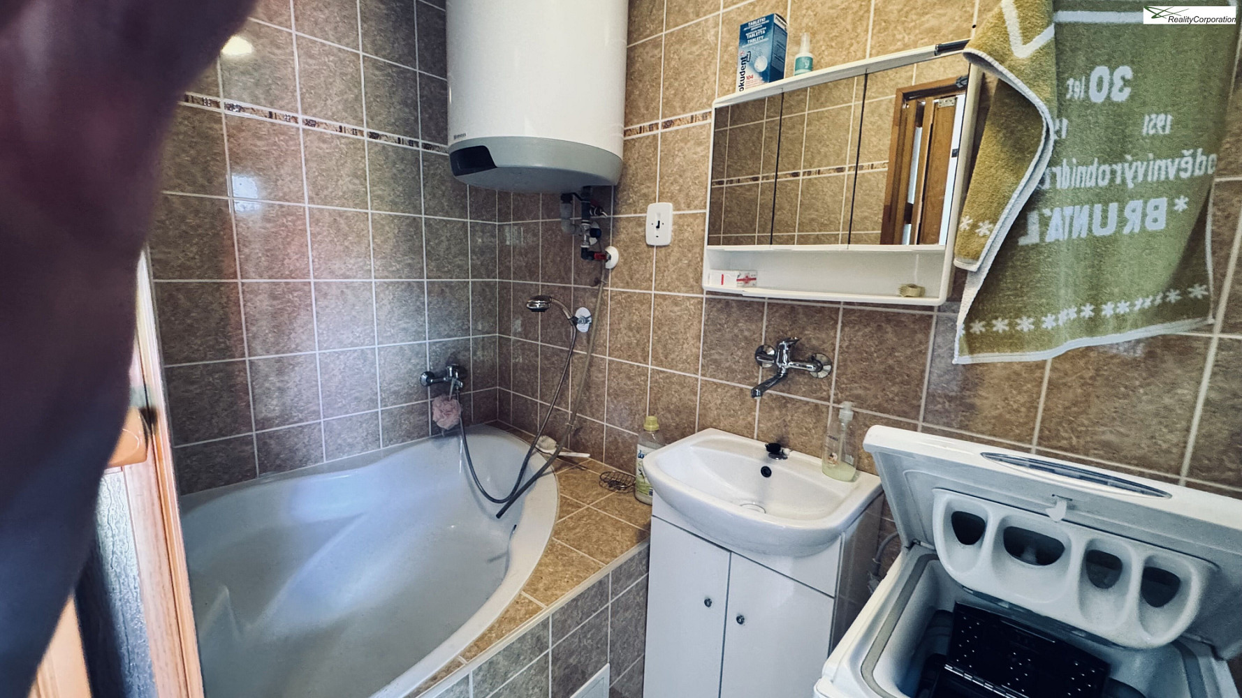 Prodej domu 190 m² s pozemkem 592 m² – pohled 4