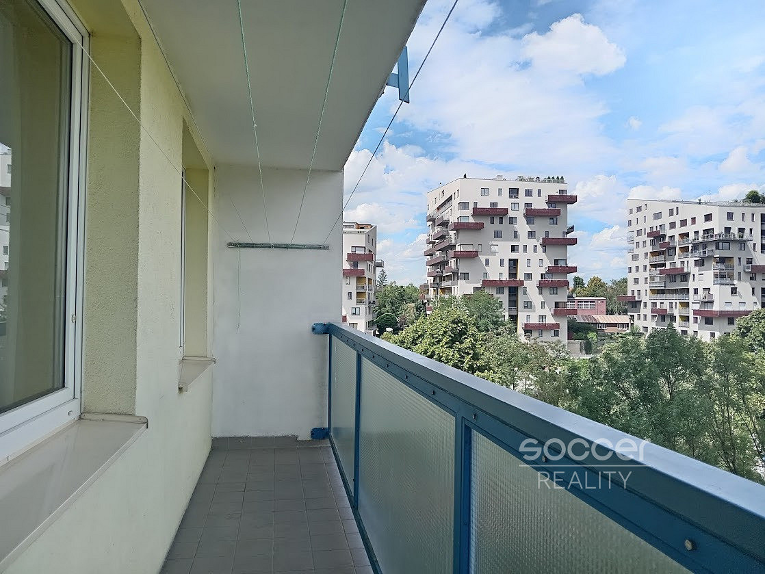 Pronájem bytu 1+1 32 m² – fotografie 4