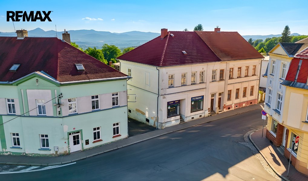 Prodej domu 170 m² s pozemkem 405 m², Hrob – náhled fotky 6
