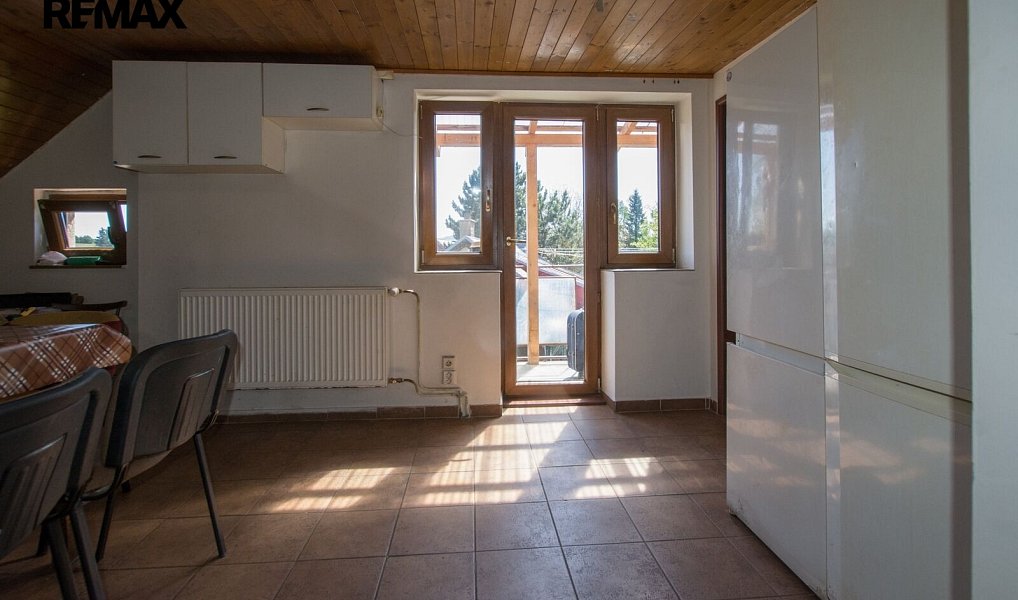 Prodej domu 250 m² s pozemkem 978 m², Stachy – náhled fotky 15