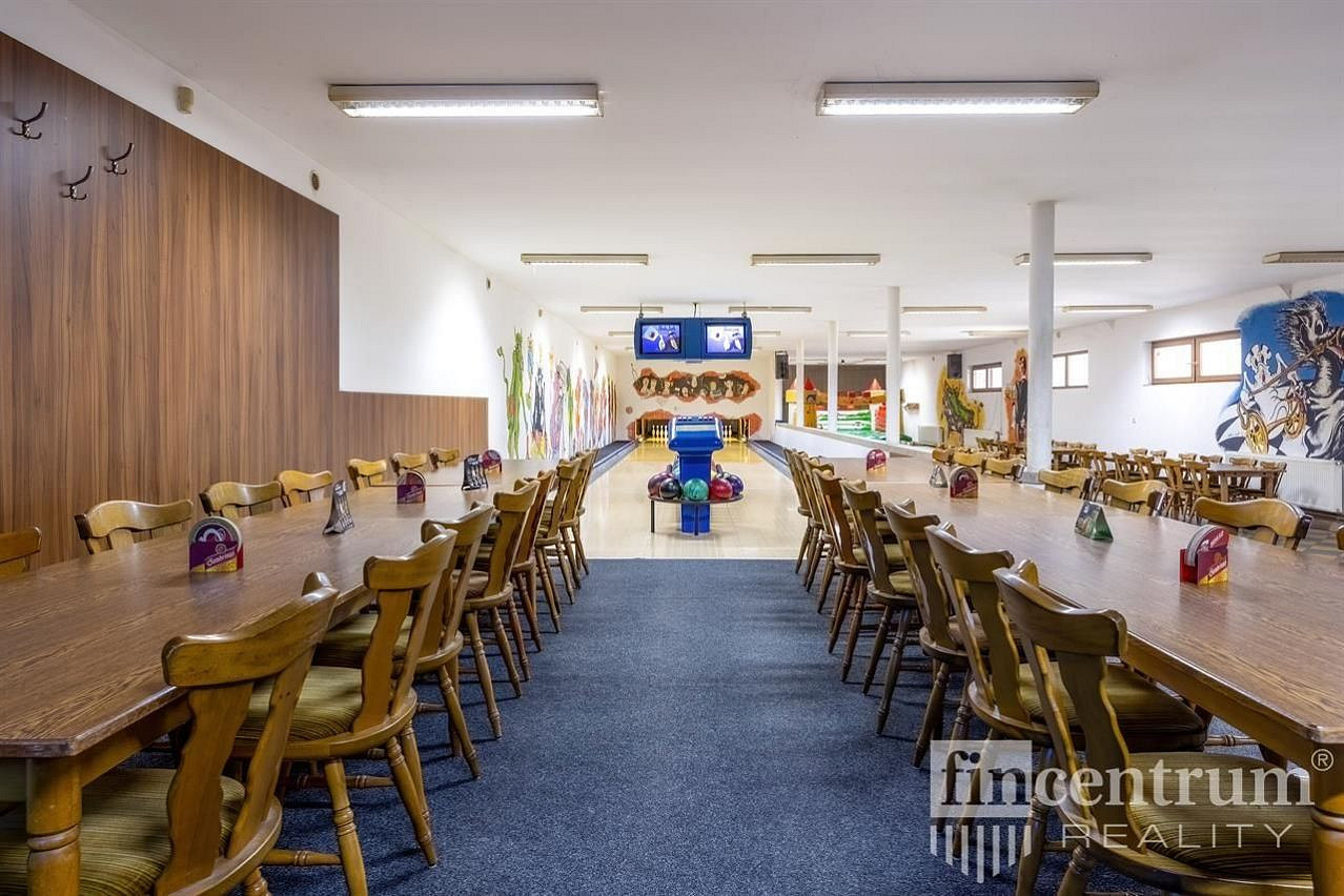 Prodej komerčního objektu (jiného typu) 1 698 m² – fotografie 3