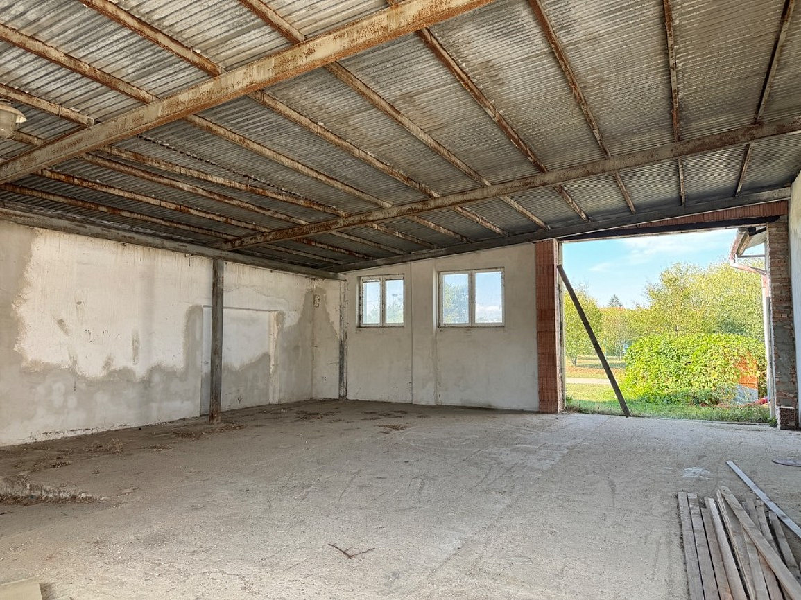 Prodej výrobních prostor 297 m² – fotografie 4