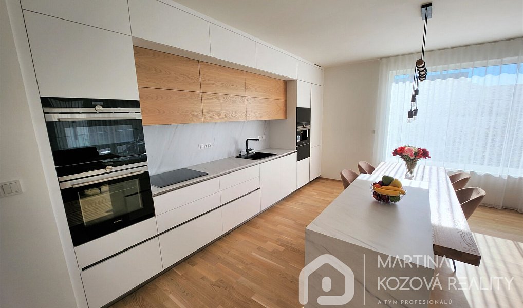 Pronájem bytu 4+kk 120 m², Praha – náhled fotky 3