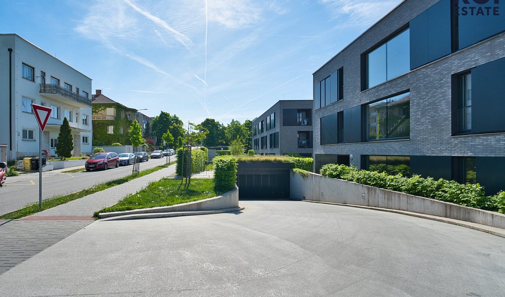 Pronájem bytu 4+kk 94 m², Brno – náhled fotky 13