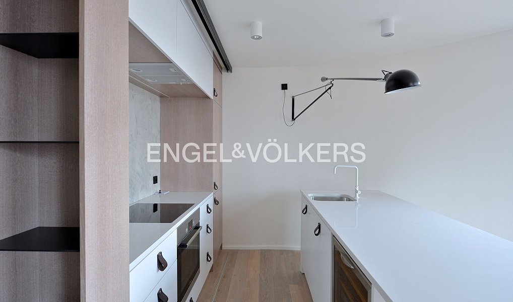 Pronájem bytu 2+kk 60 m², Praha – náhled fotky 3