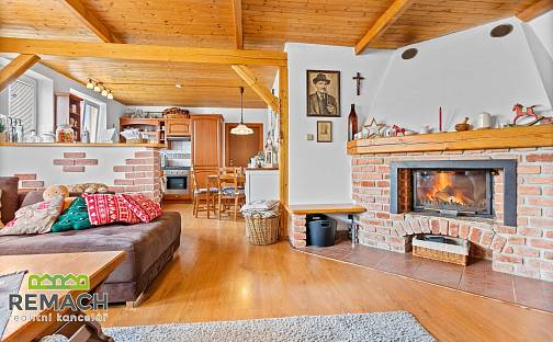 Prodej bytu 3+1 78 m², Husova, Hronov, okres Náchod