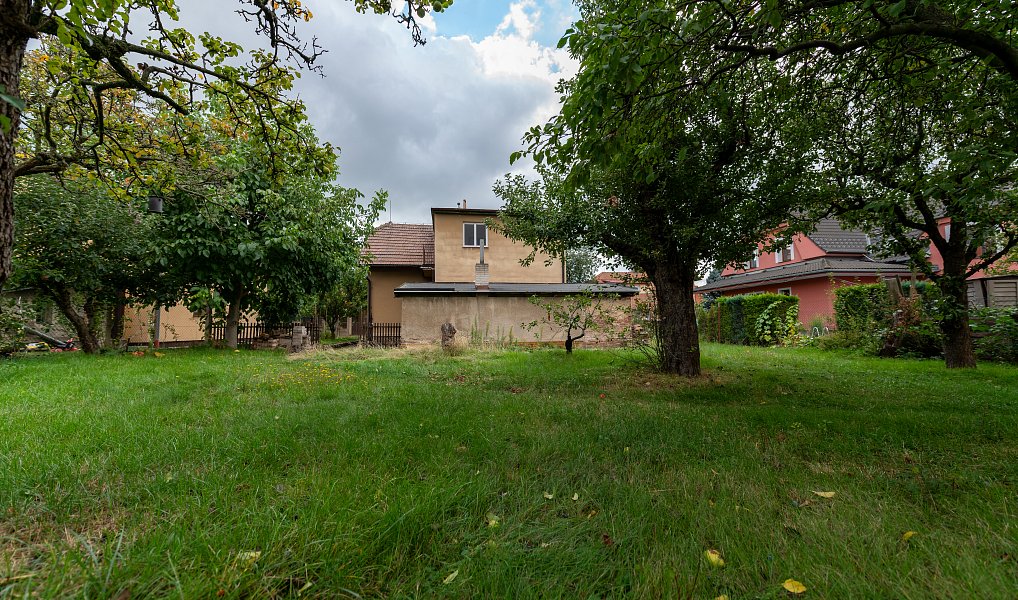 Prodej stavebního pozemku 573 m², Praha – náhled fotky 4