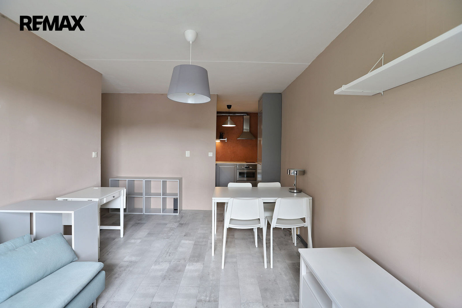 Pronájem bytu 2+kk 42 m² — photo 2